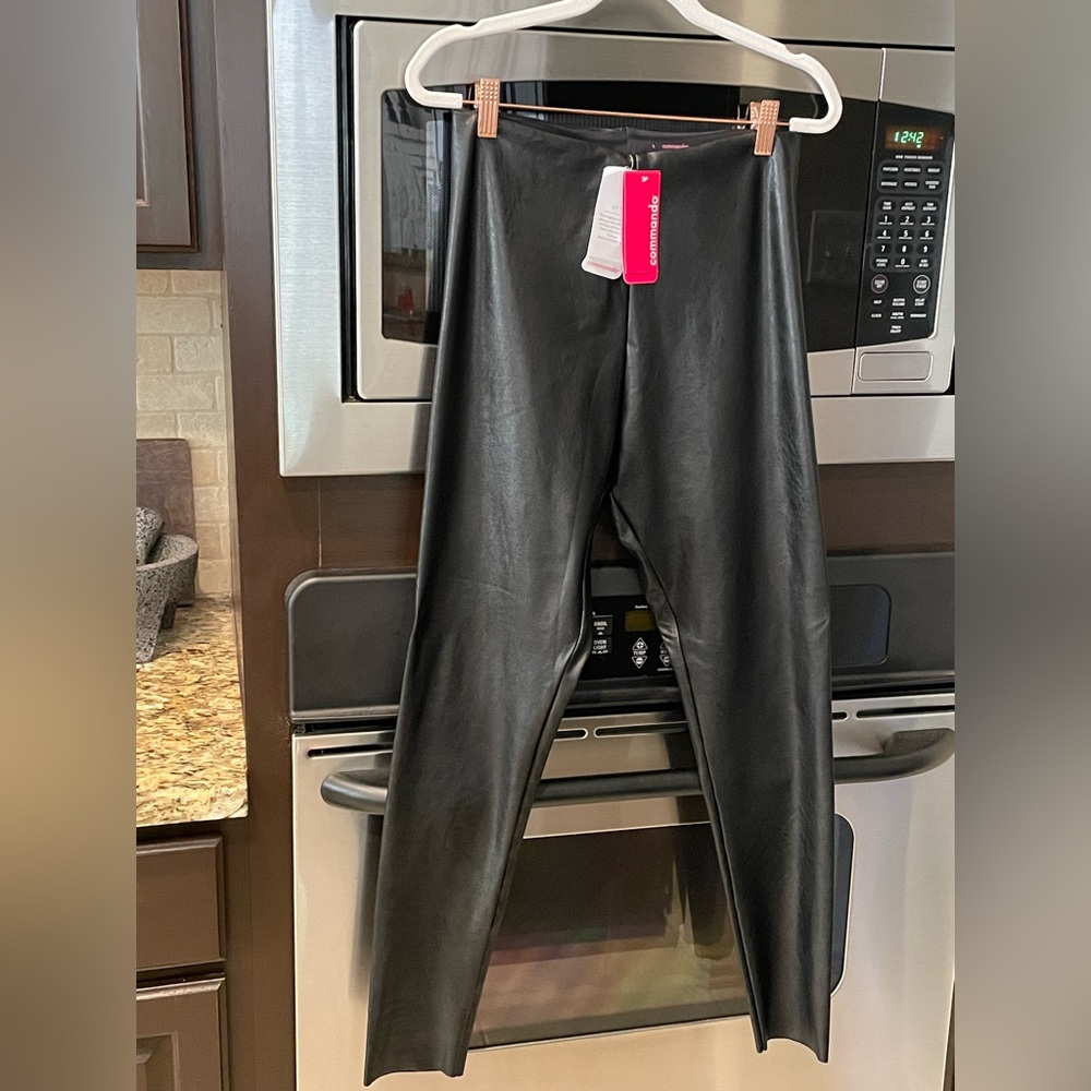 NWT Commando Faux Leather Leggings L